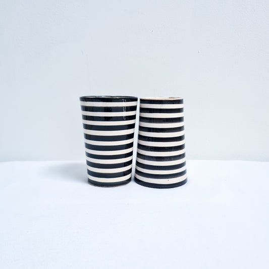 Gestreifte Cups - Schwarz - L