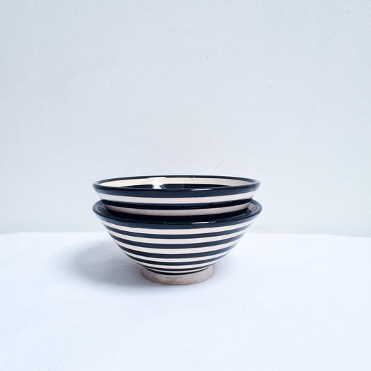 Gestreiftes Schalen-Set – Schwarz – M