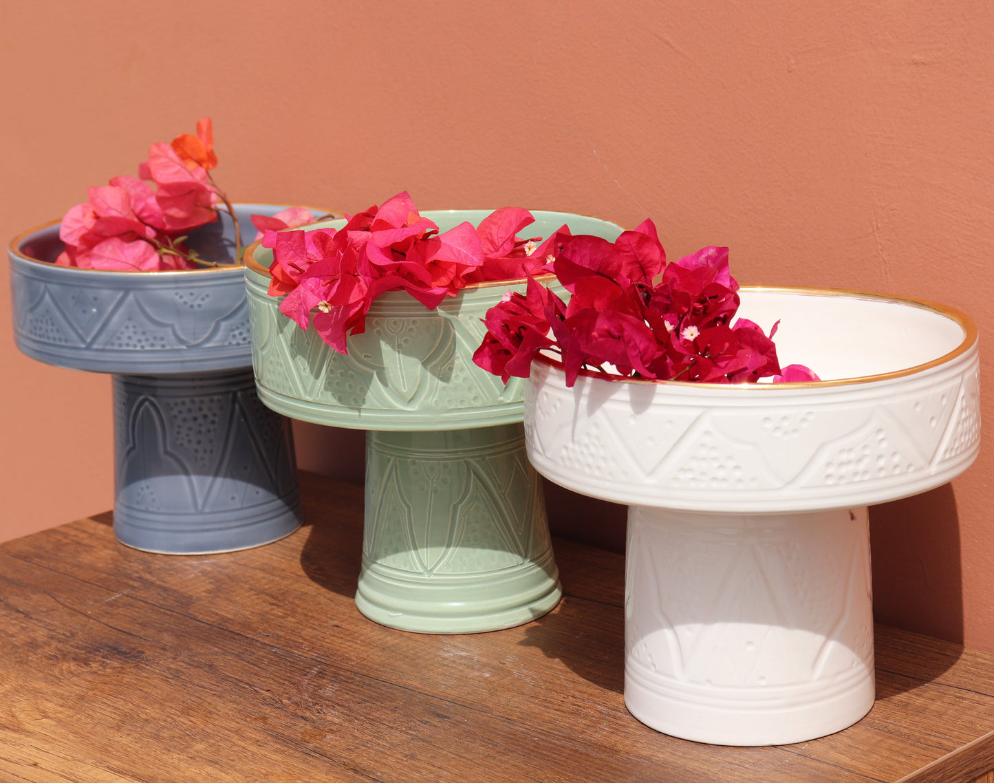 Pedestal Bowl - L - Gold - White